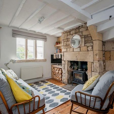 Charming Period Cottage Bath Exterior photo